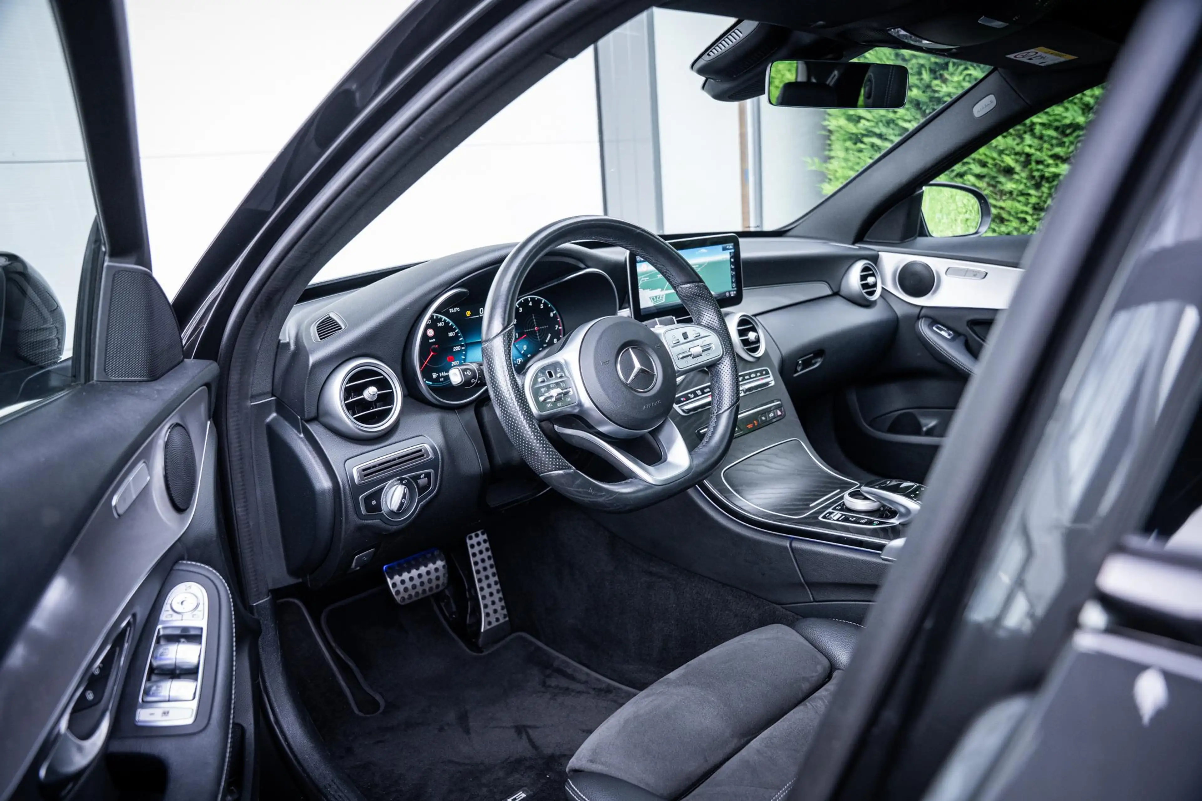 Mercedes-Benz C 180 Estate AMG Org.NL|Pano-dak|360°|Trekhaak|Carplay|D — photo 3