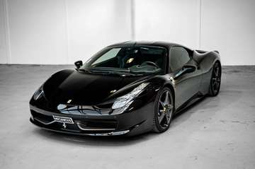 Italia *Entretiens Ferrari / Sièges Goldrake carbone / Entretien 2025*