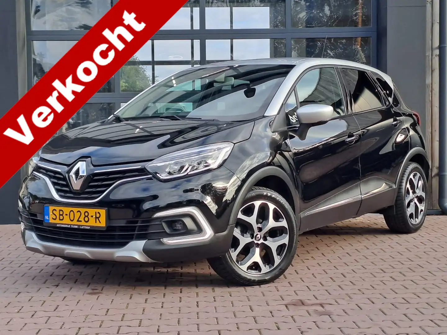 Renault Captur 0.9 TCe Intens | Xenon | Trekhaak | Stoelverwarmin Zwart - 1