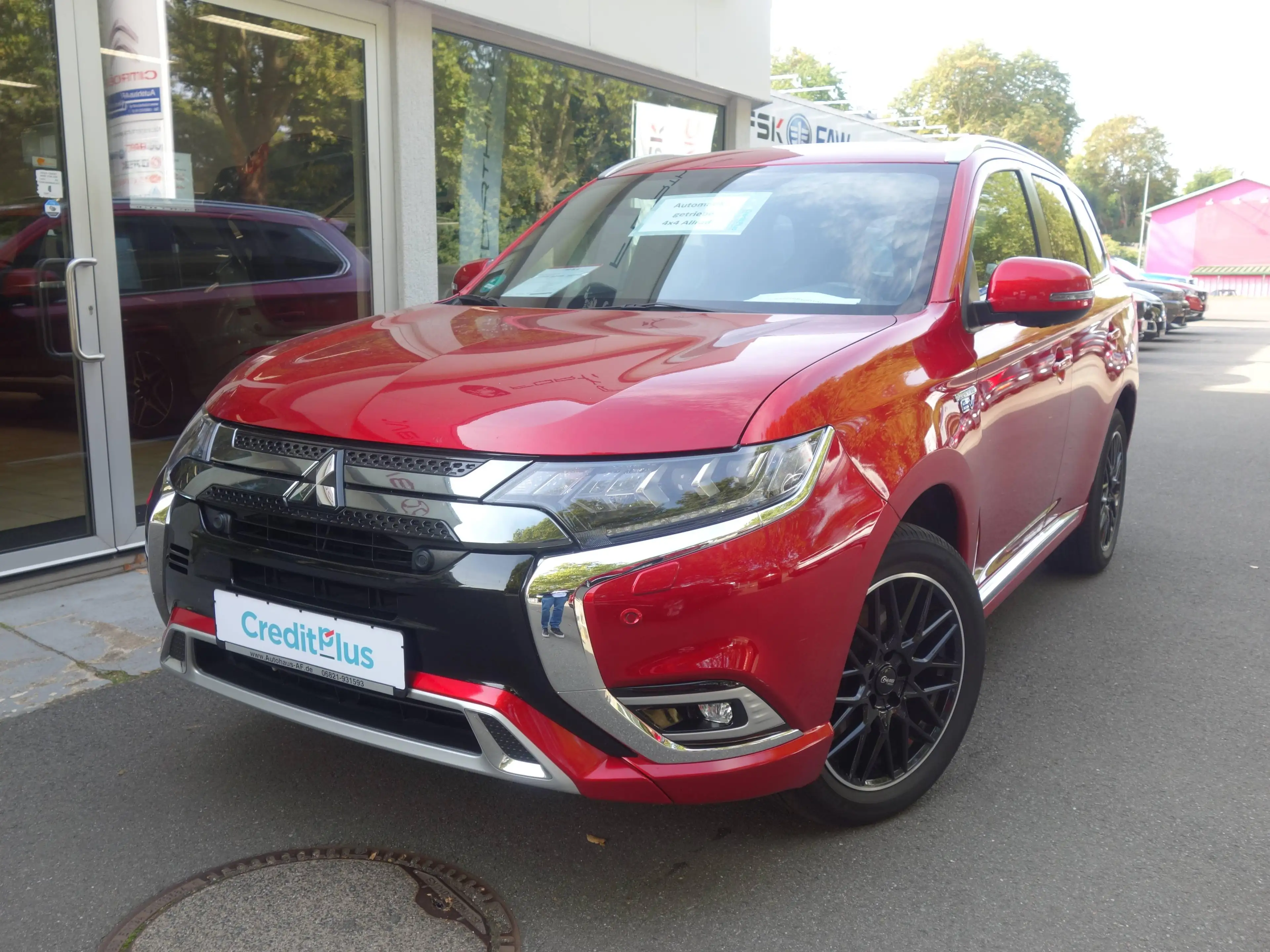 Mitsubishi Outlander Outlander Plug-In Hybrid 2.4 4WD Plug-In Hybrid Spirit — photo 4
