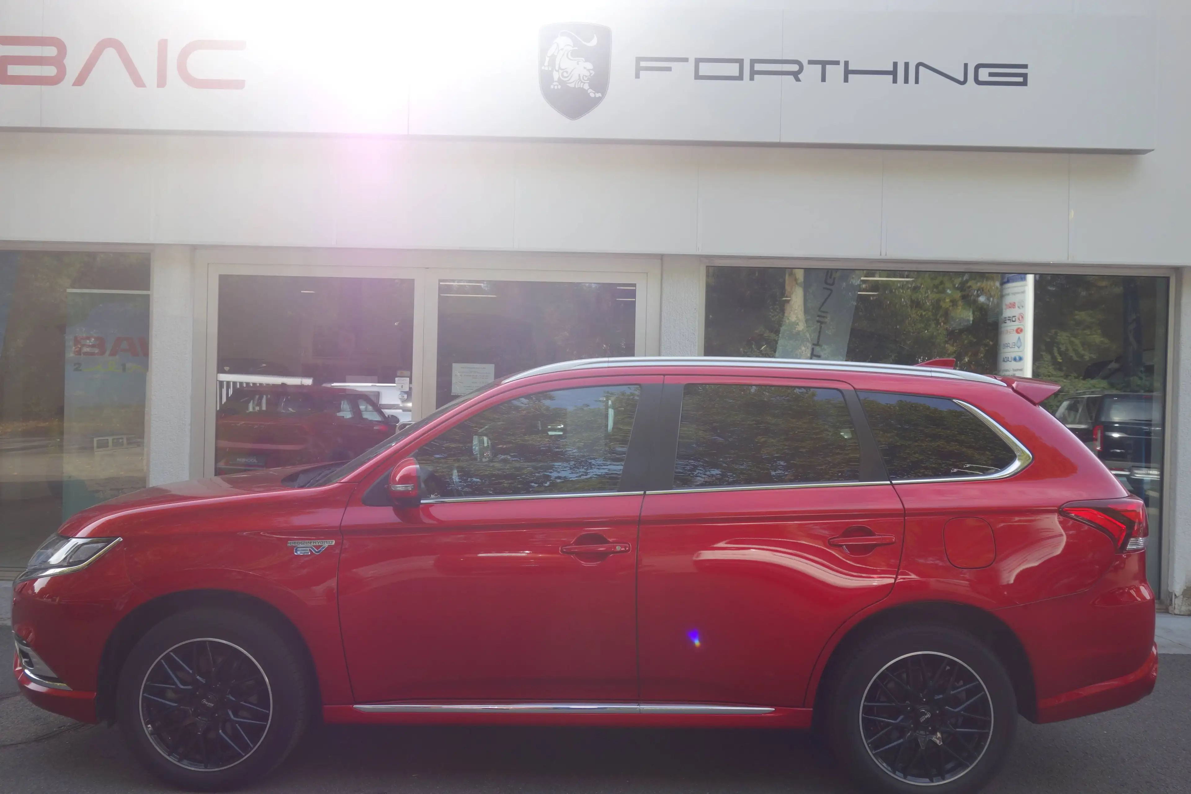 Mitsubishi Outlander Outlander Plug-In Hybrid 2.4 4WD Plug-In Hybrid Spirit — photo 2