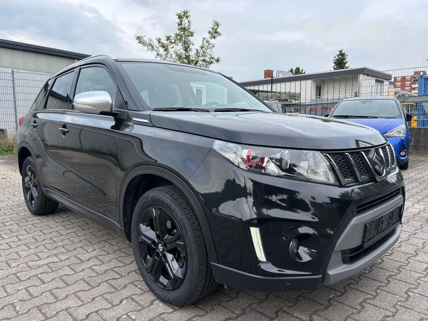 Suzuki Vitara S 1.4 Automatik/4x4/Navi/Kamera/LED/Bluet Schwarz - 1