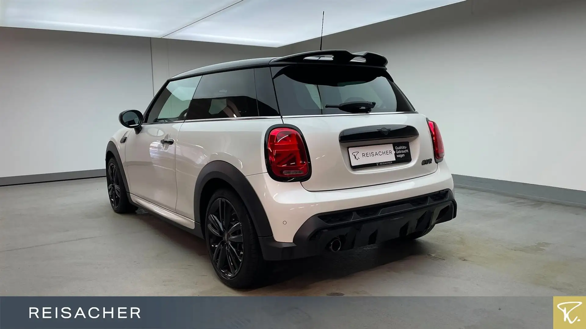 MINI Cooper A JCW-Trim,JCW-Sitze,DKG,LM17",SSV Weiß - 2
