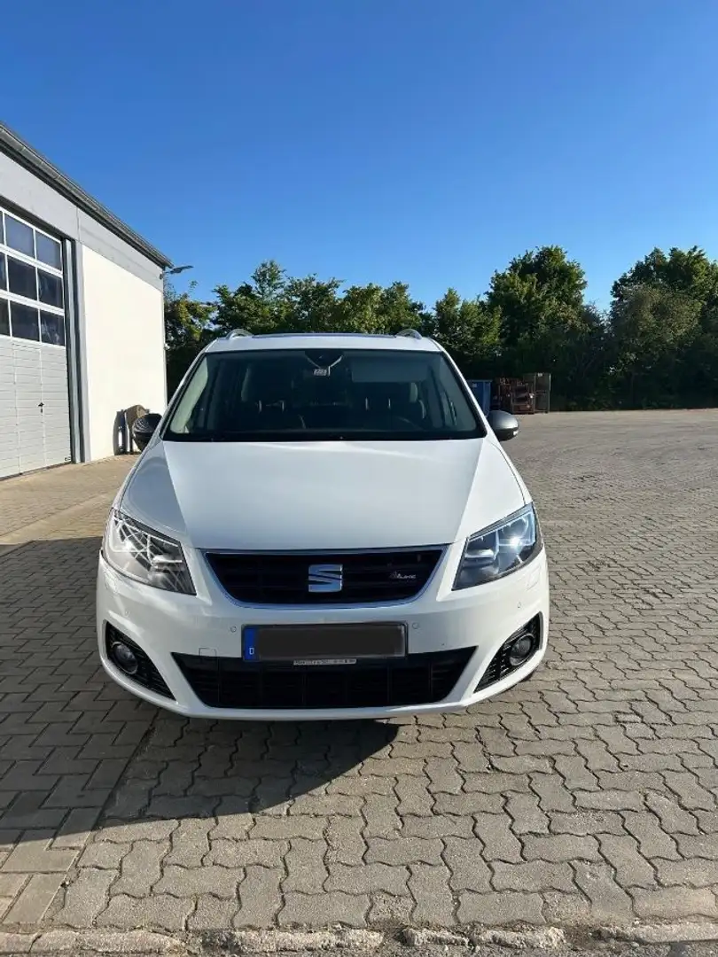 SEAT Alhambra 2.0 TDI FR Line Xenon Navi Alcantra Blanc - 2