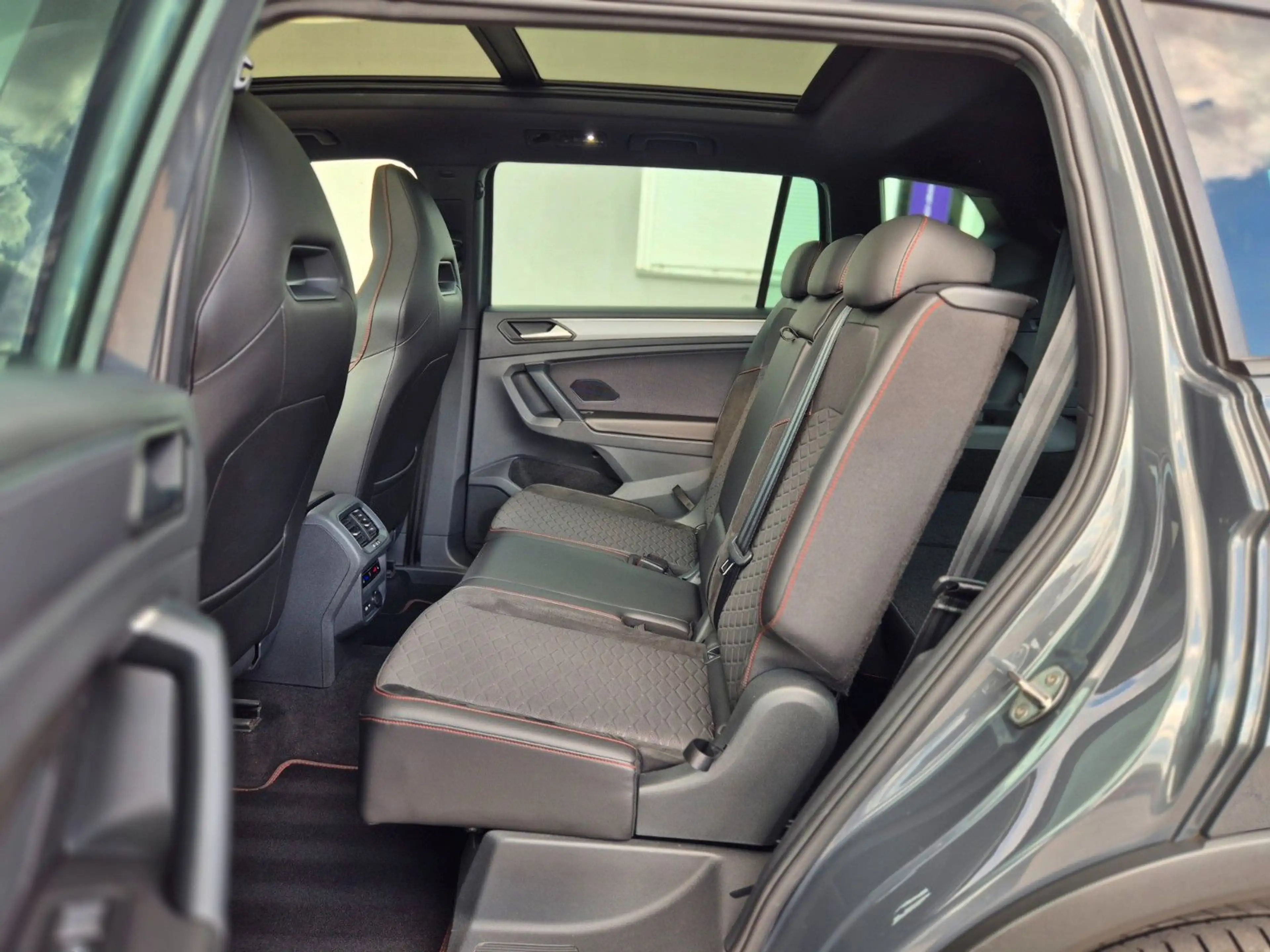 SEAT Tarraco FR 4Drive DSG 7 Sitze PANO ACC BEATS AHK — photo 15