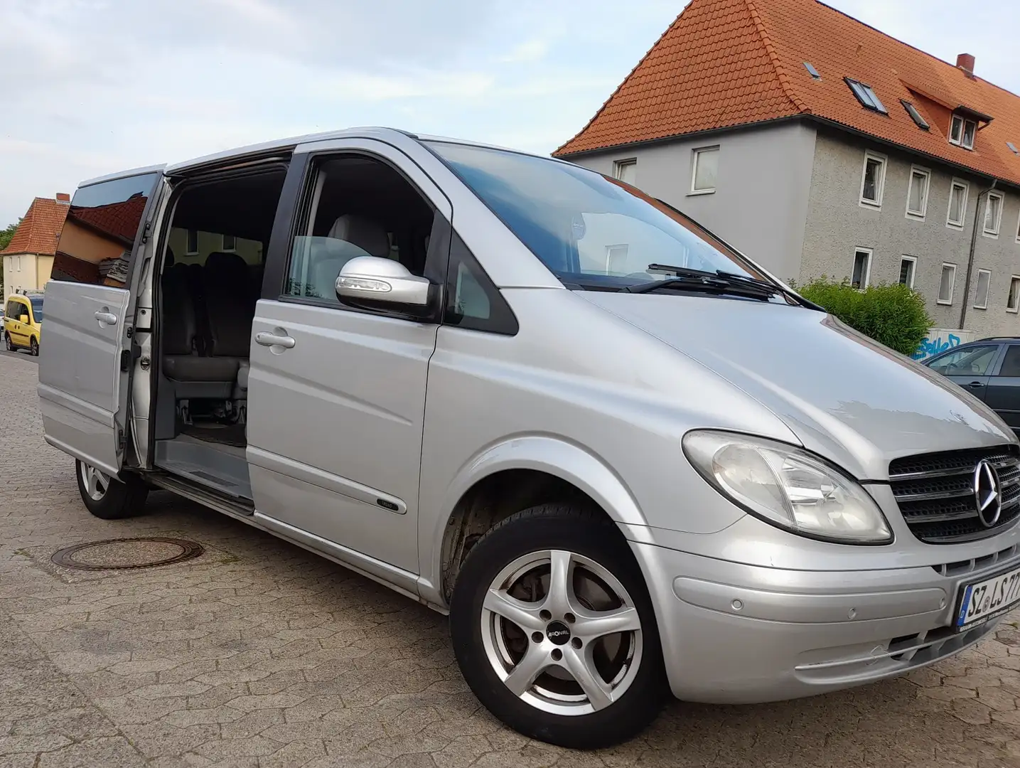 Mercedes-Benz Viano 2.2 CDI extralang Ambiente Activity  Förderung - 1