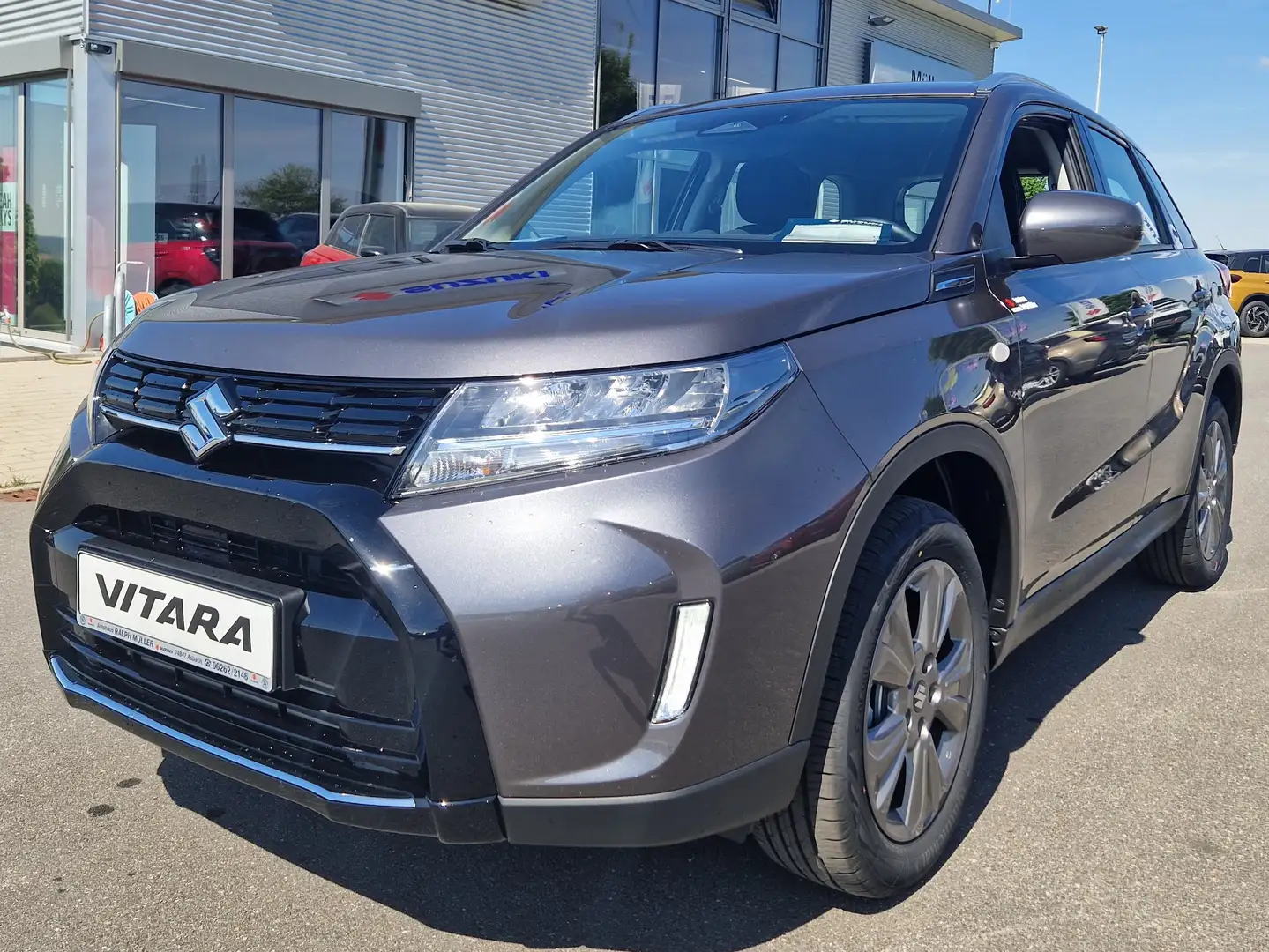 Suzuki Vitara 1.4 Boosterjet Hybrid Club Navi Klima Gris - 2