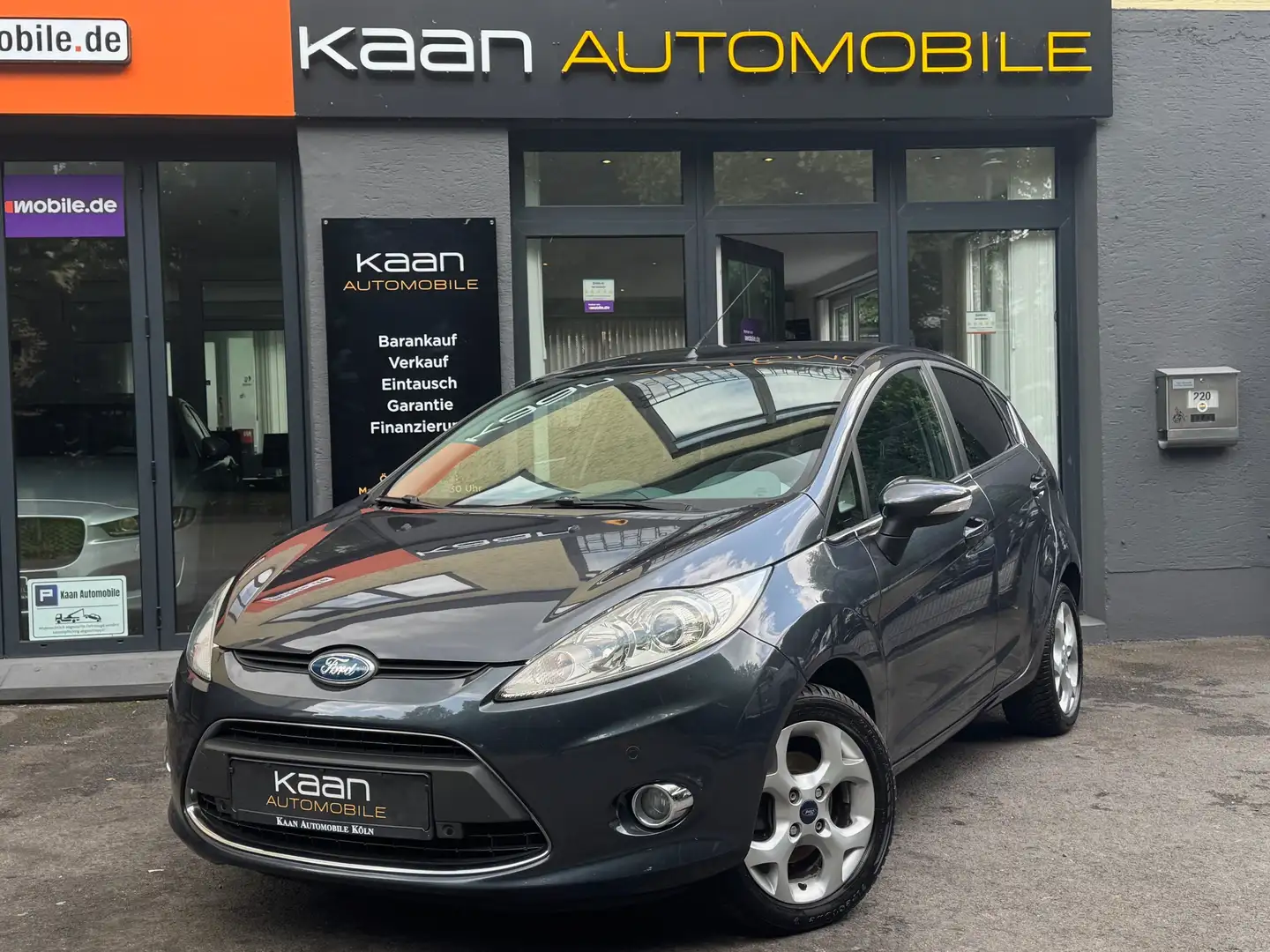 Ford Fiesta 1,25 Titanium/TÜV-11.2026/KEYLESS/SHZ/KLIMA/PDC Grau - 1