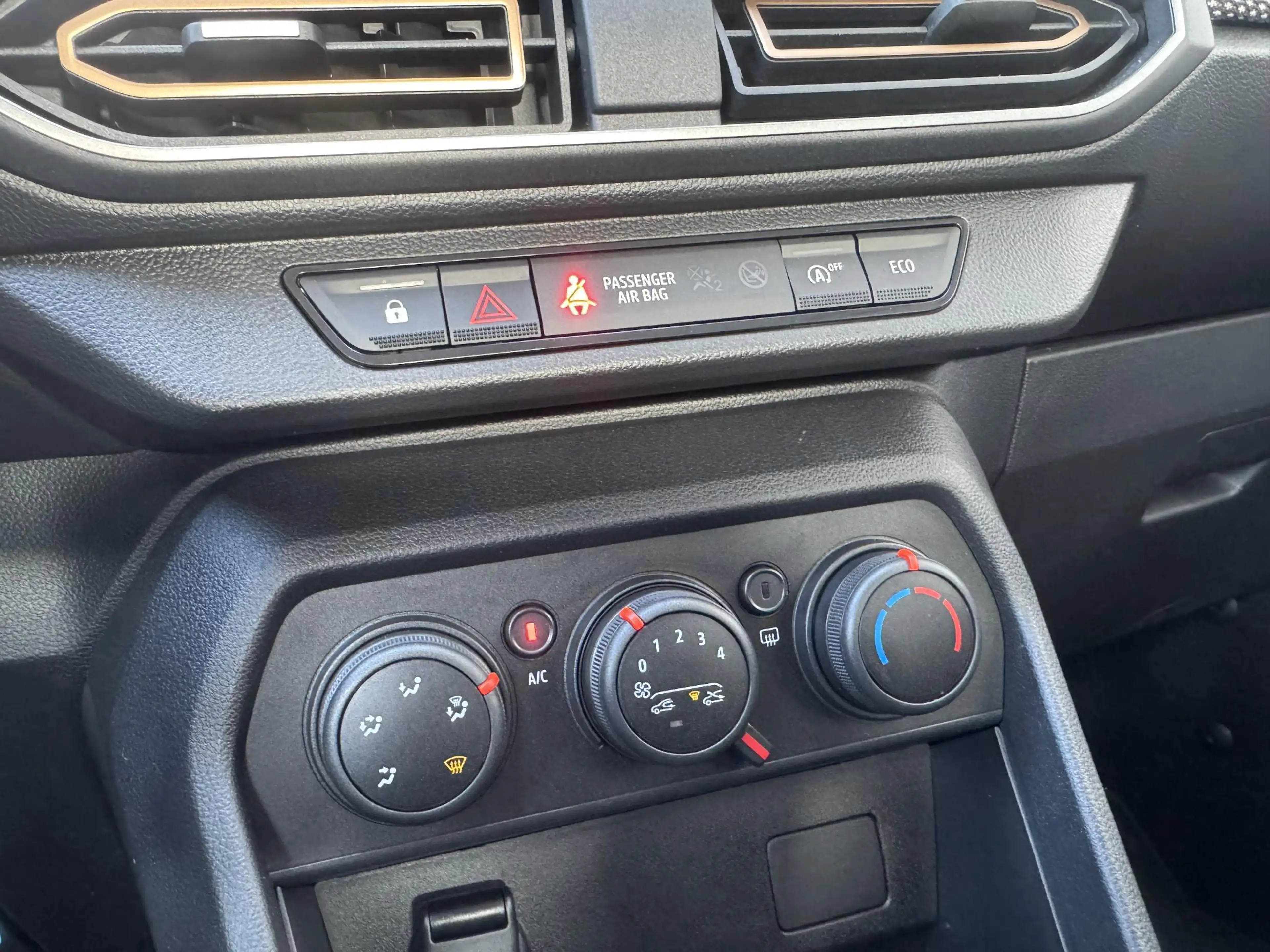 Dacia Sandero Stepway 1.0 TCe 100 ECO-G Expression | Trekhaak | — photo 13