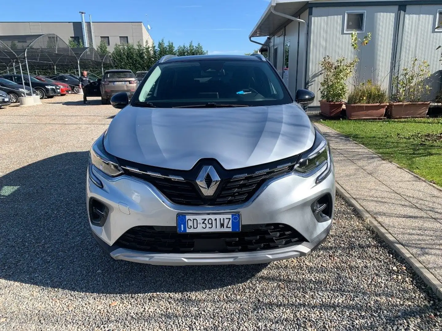 Renault Captur Plug-in Hybrid E-Tech 160 CV Initiale Paris Grigio - 2