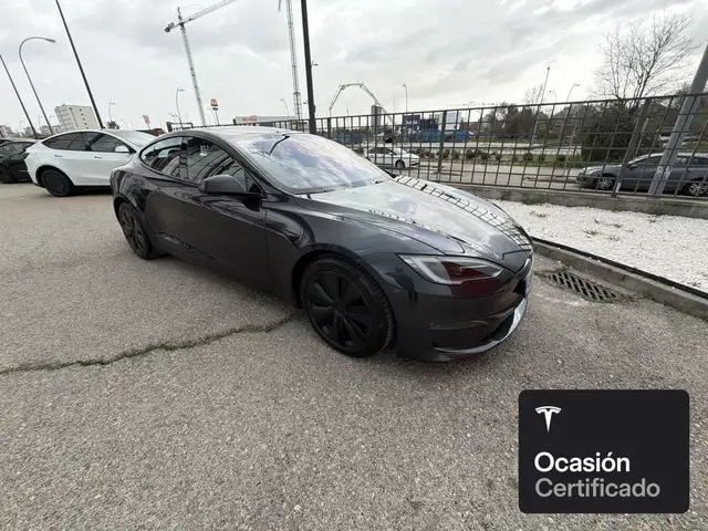 Tesla Model S Plaid