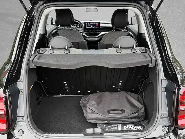 Fiat 500E view 10
