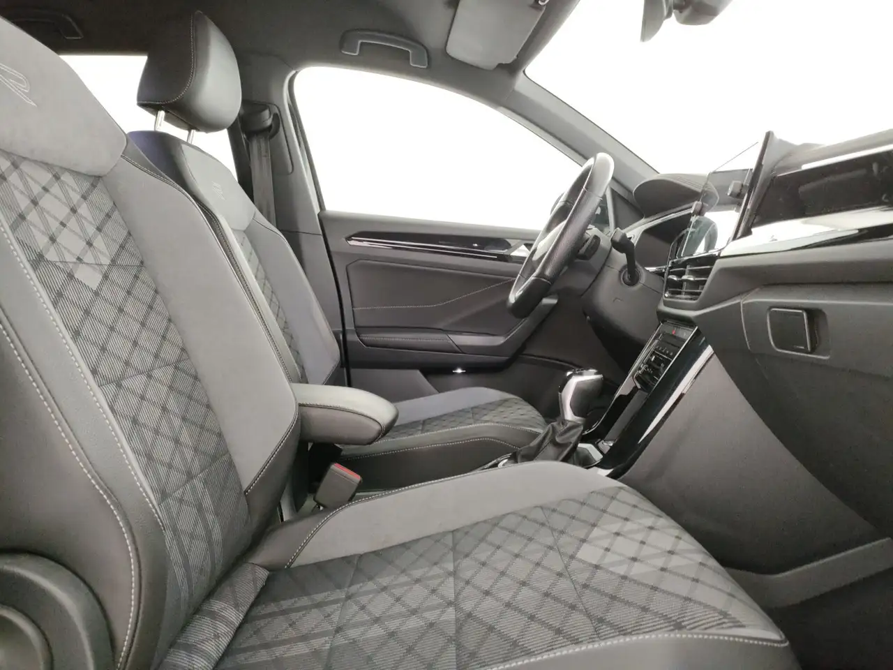 Volkswagen T-Roc 2.0 tdi r-line 150cv dsg 12