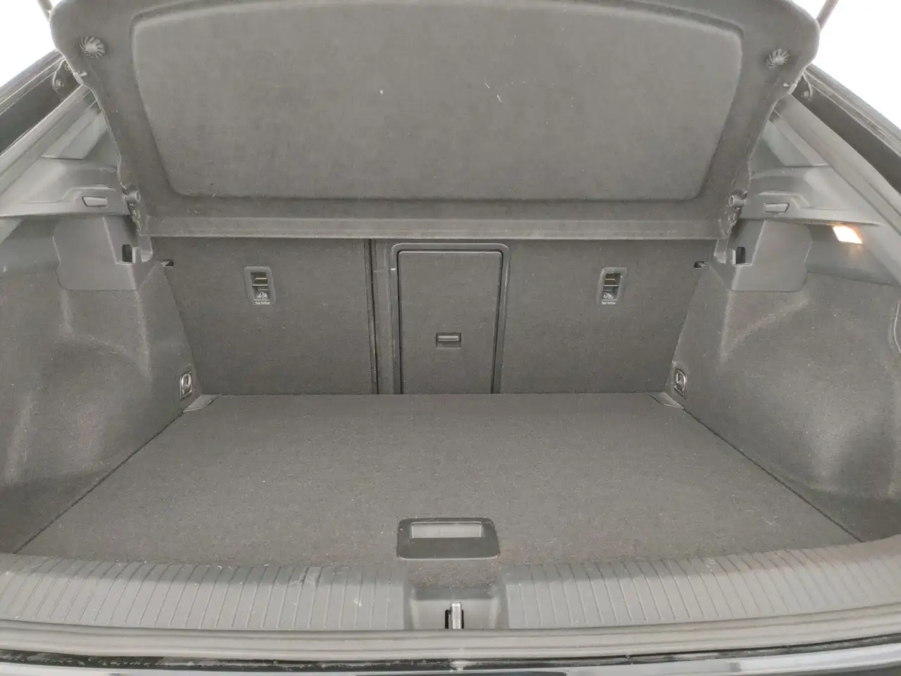 Volkswagen T-Roc 2.0 tdi r-line 150cv dsg 14