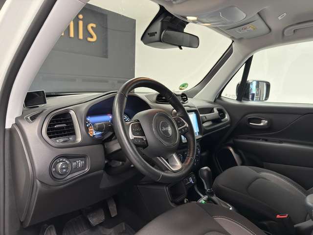 Jeep Renegade — photo 14