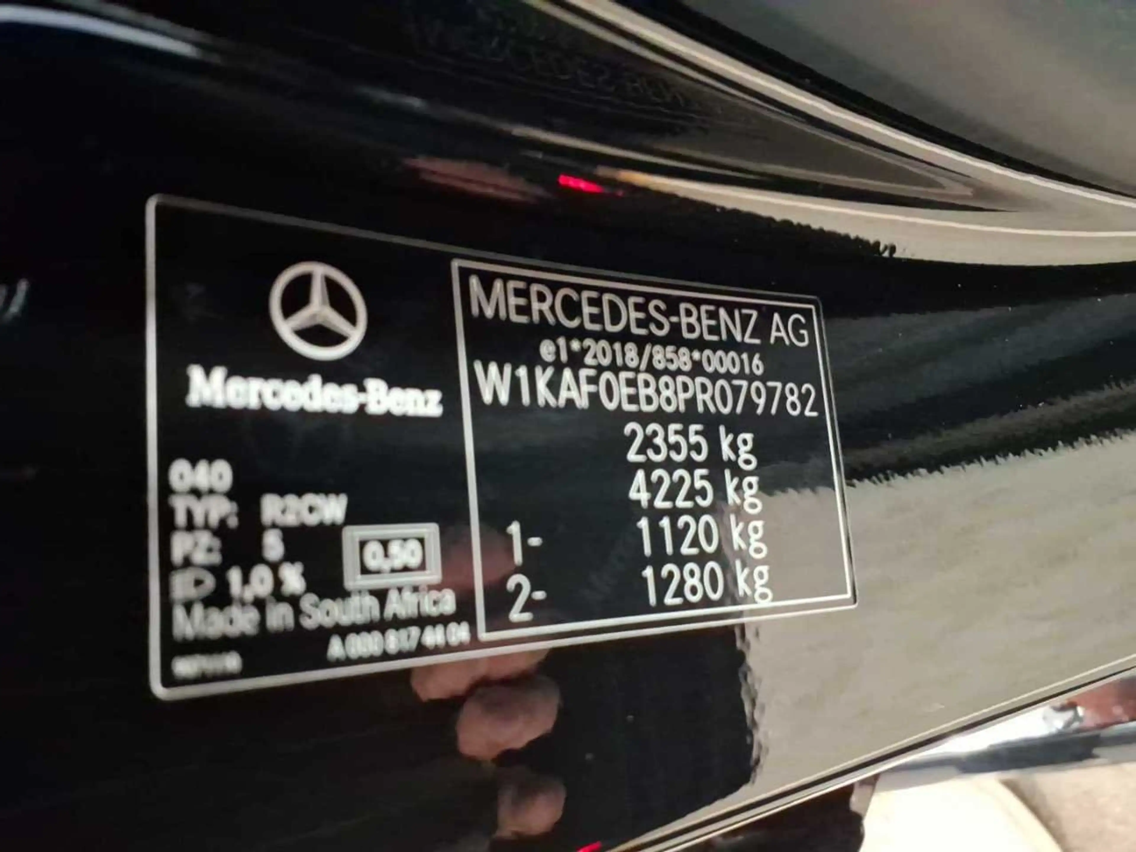 Mercedes-Benz C 220 d / 250 AMG Line SpoSi BLIS Key LED Lane — photo 14