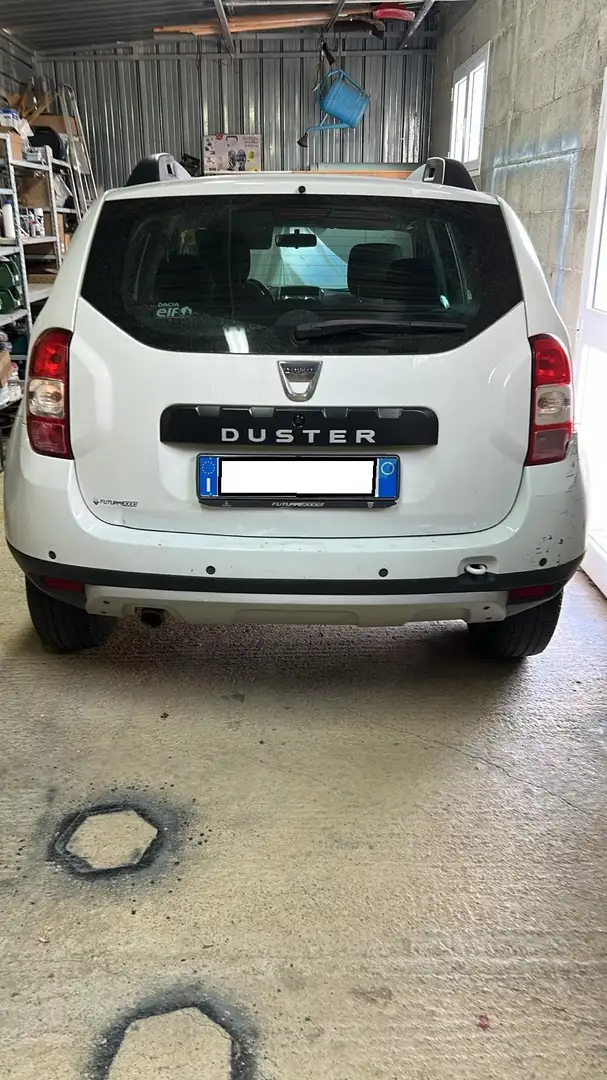 Dacia Duster 1.5 dci Laureate 4x2 110cv Weiß - 2