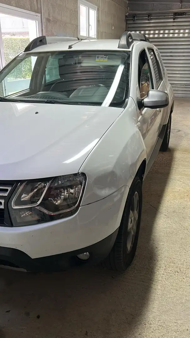 Dacia Duster 1.5 dci Laureate 4x2 110cv Weiß - 1