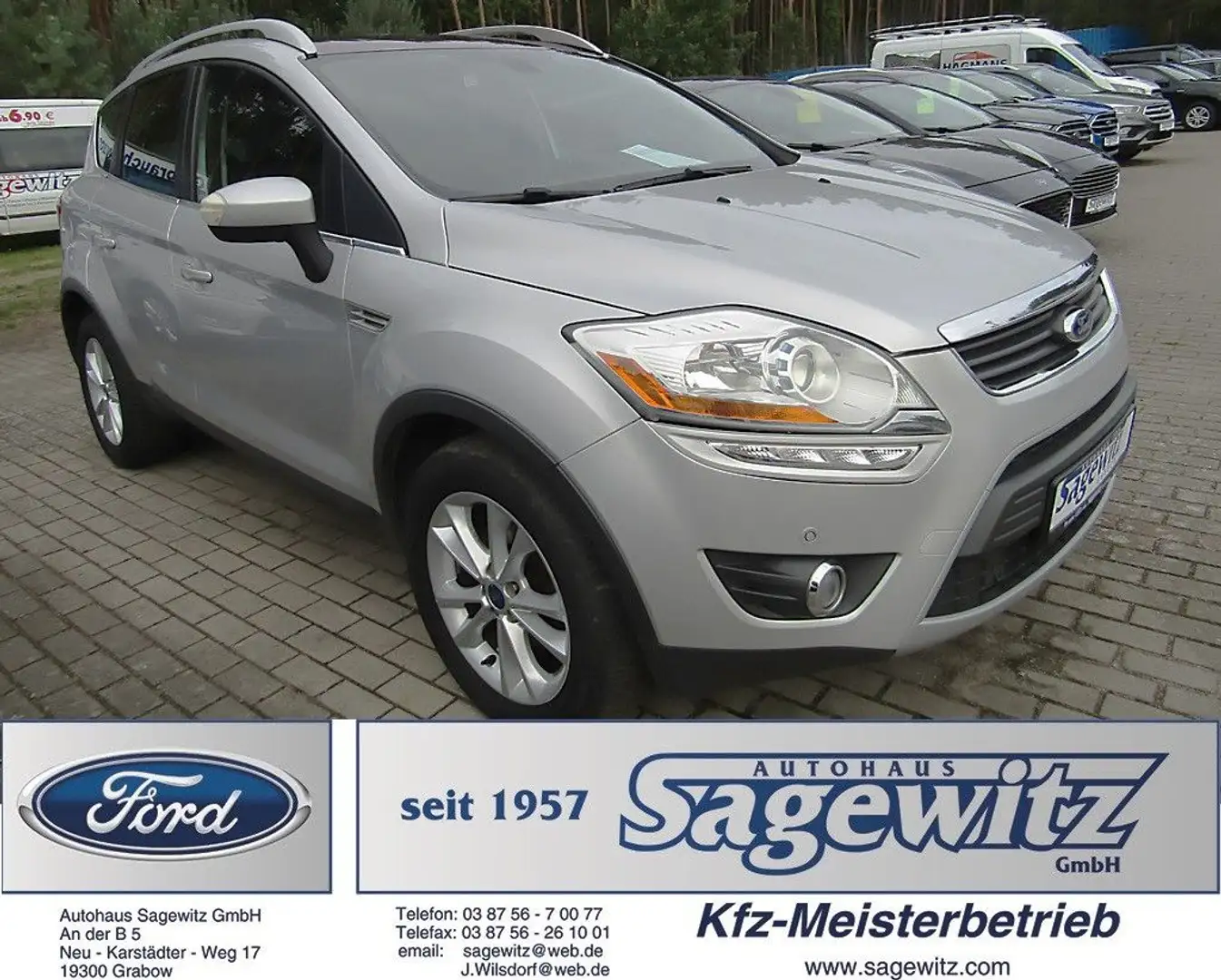 Ford Kuga 2.0 TDCi DPF Titanium 4x4 Silber - 1