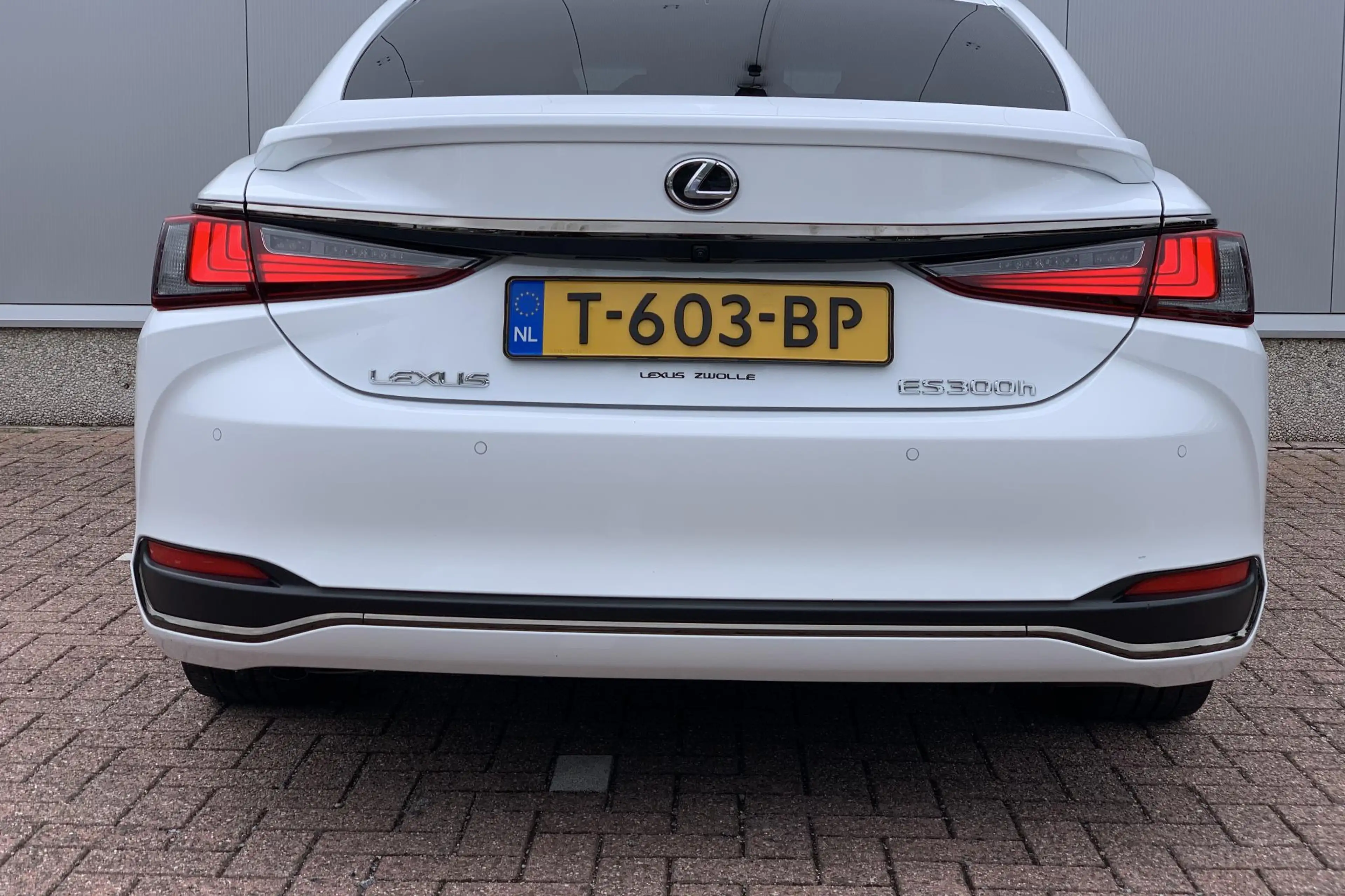 Lexus ES 300 300h F Sport Line / Schuif- Kanteldak / Elektrisch — photo 5