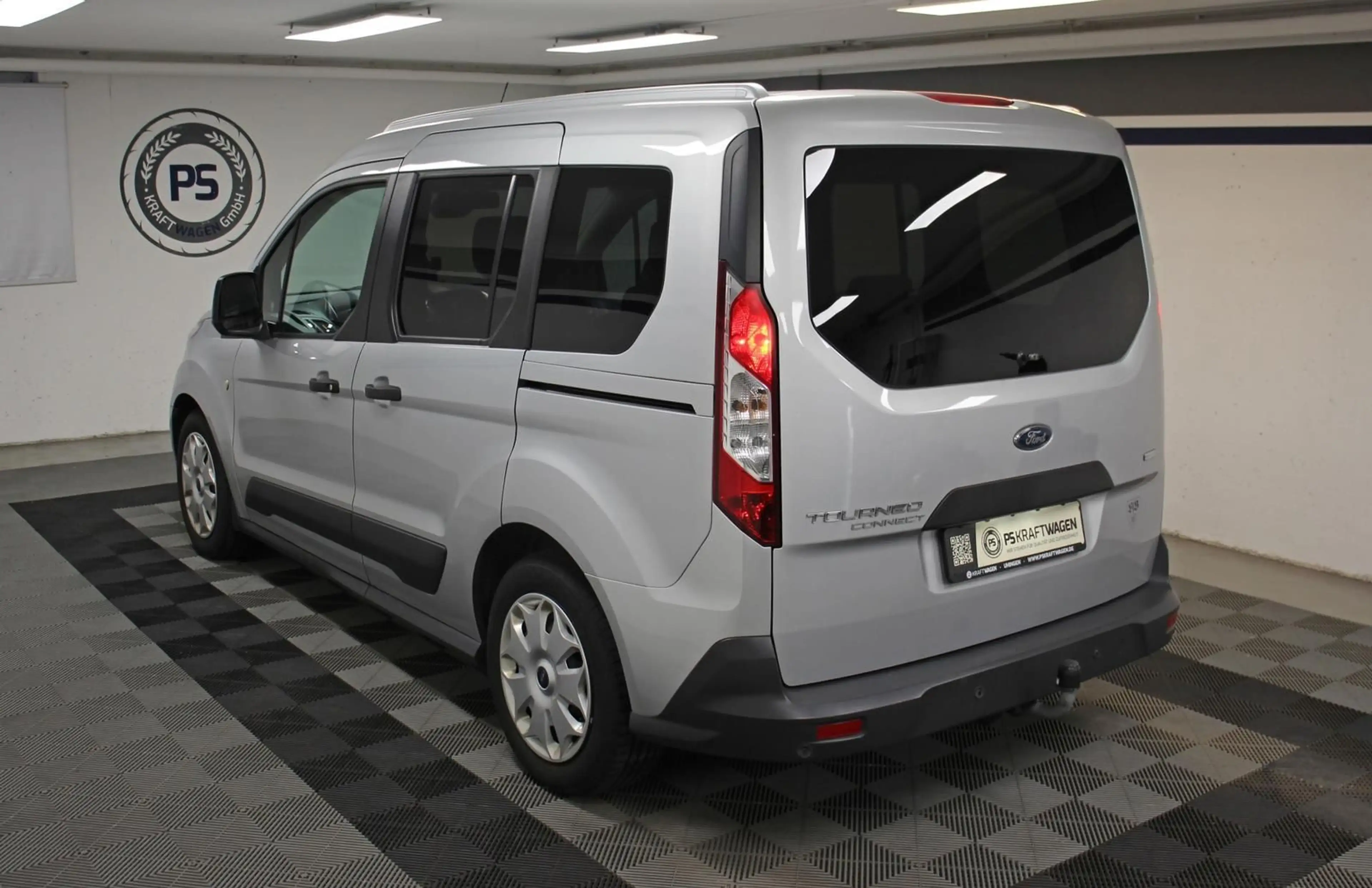 Ford Tourneo Connect 1.0 EcoBoost AHK PDC+ SHZ S.HEFT — photo 4