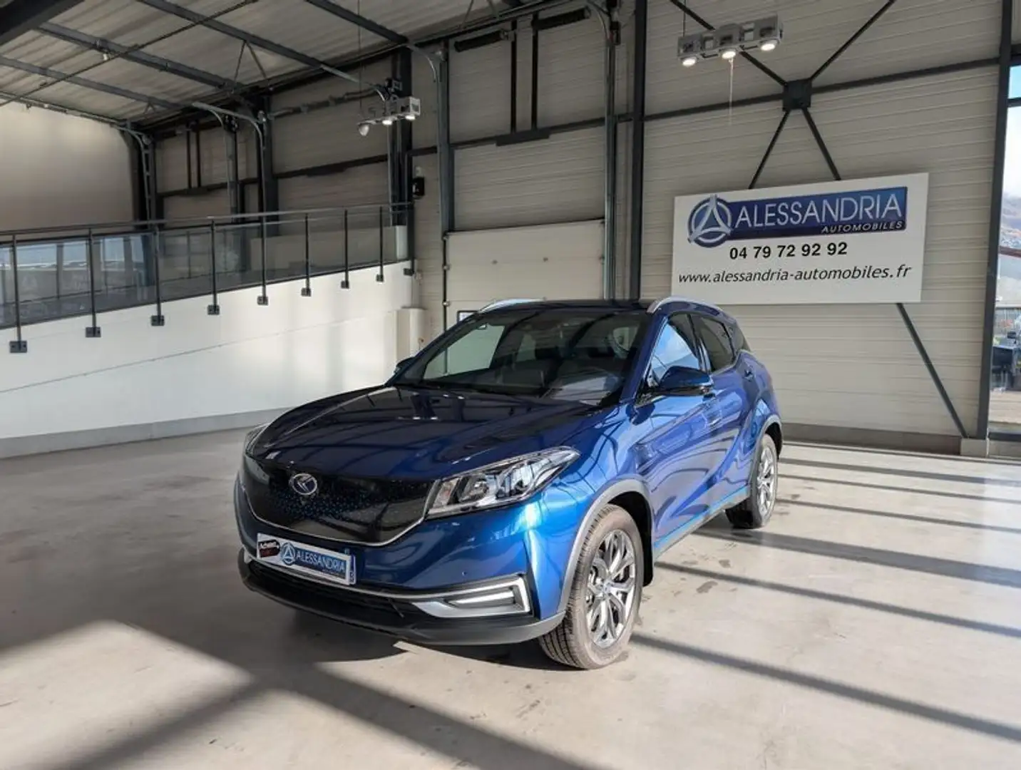 Seres Seres 3 LUXURY Blau - 1
