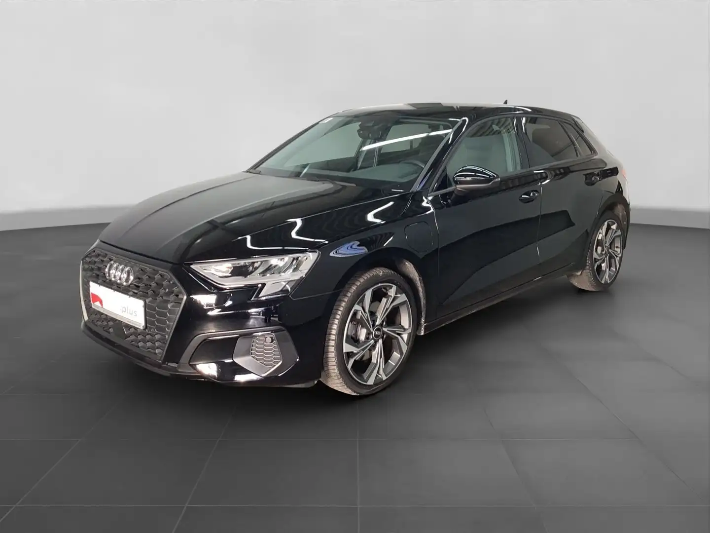 Audi A3 40 TFSIe SPORTSITZE SITZH LM18 PRIV Schwarz - 2