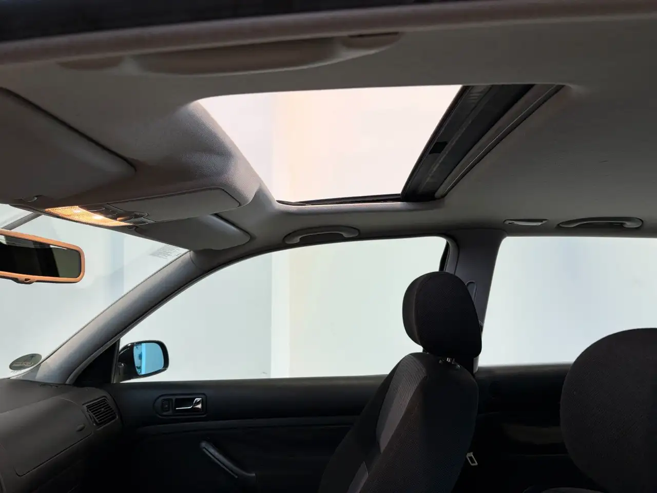Volkswagen Golf 1.6 *Schiebedach, Sitzheizung, TÜV*, foto 10