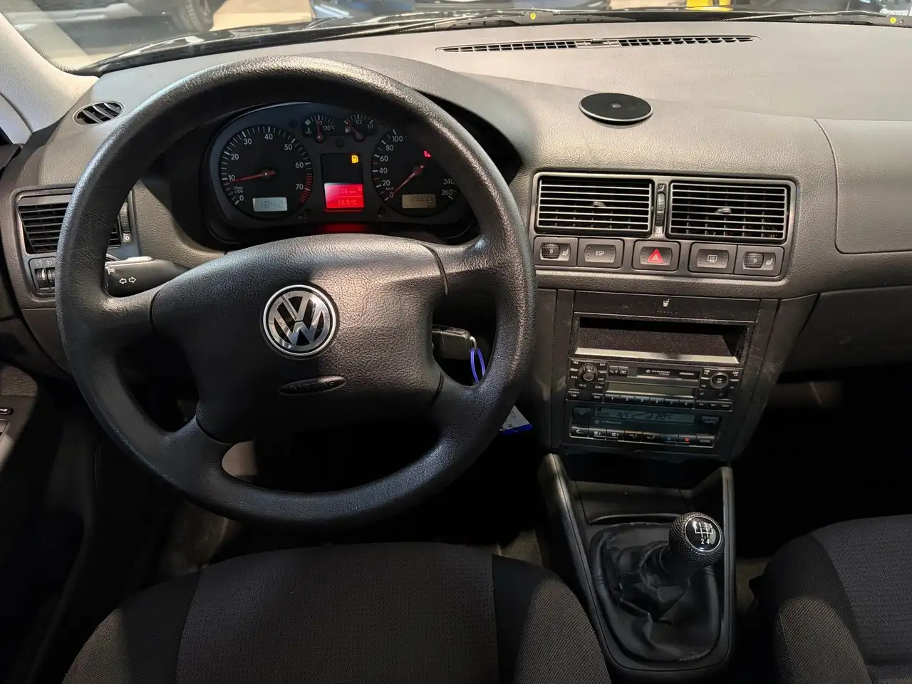 Volkswagen Golf 1.6 *Schiebedach, Sitzheizung, TÜV*, foto 12