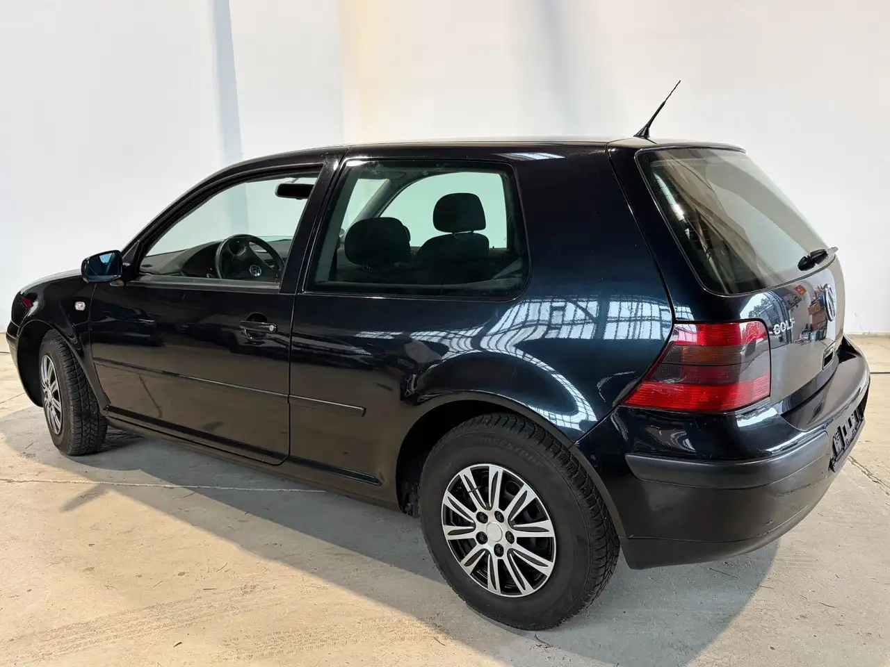 Volkswagen Golf 1.6 *Schiebedach, Sitzheizung, TÜV*, foto 4