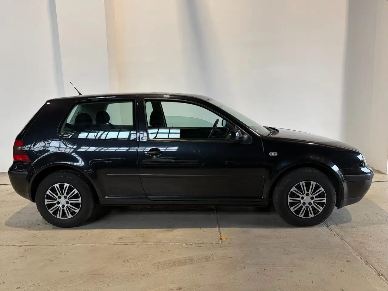 Volkswagen Golf 1.6 *Schiebedach, Sitzheizung, TÜV*, foto 6