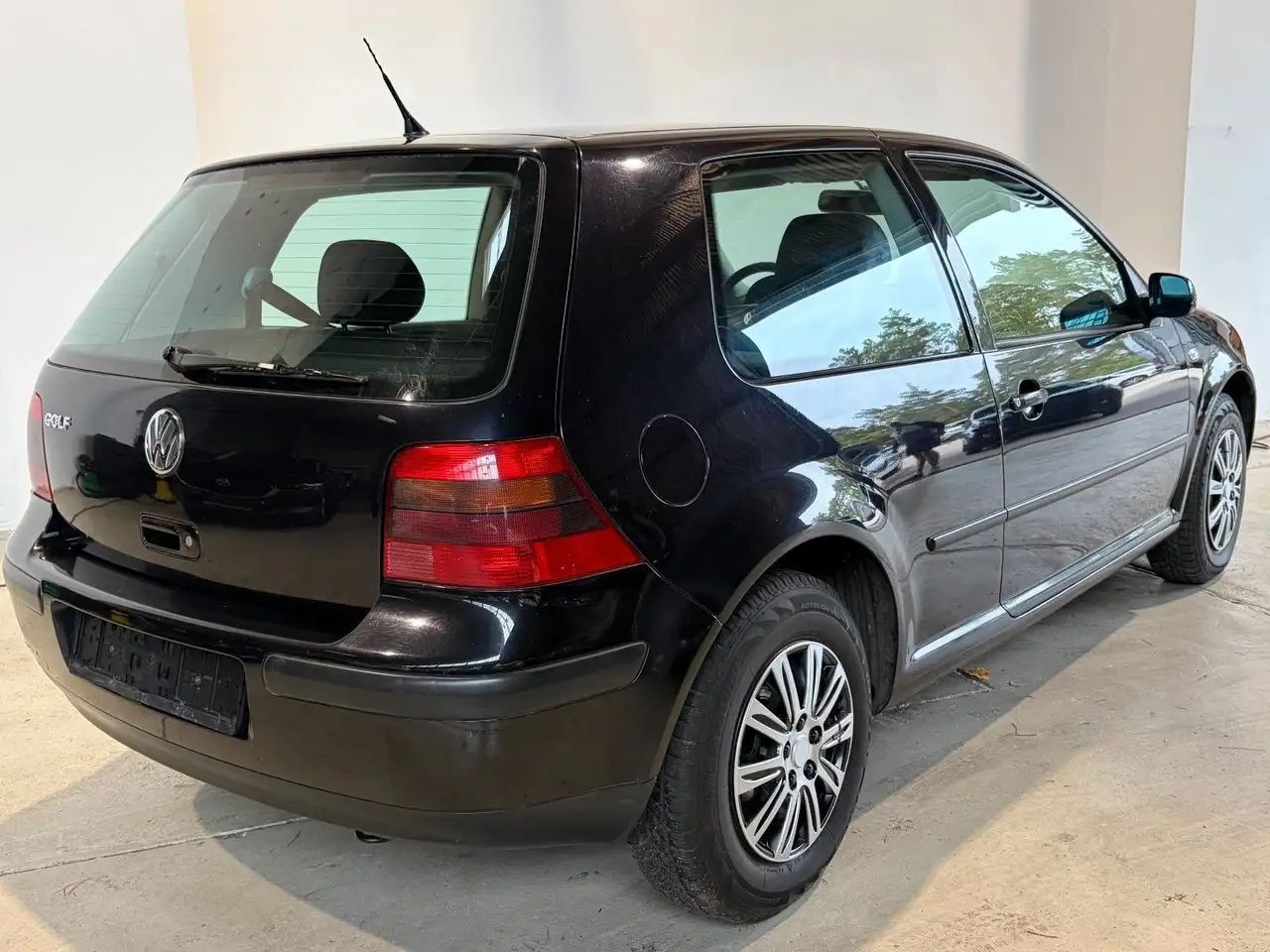 Volkswagen Golf 1.6 *Schiebedach, Sitzheizung, TÜV*, foto 3