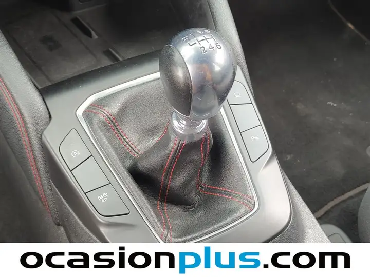 Ford Kuga ST-Line 1.5 EcoBlue 2022, foto 6