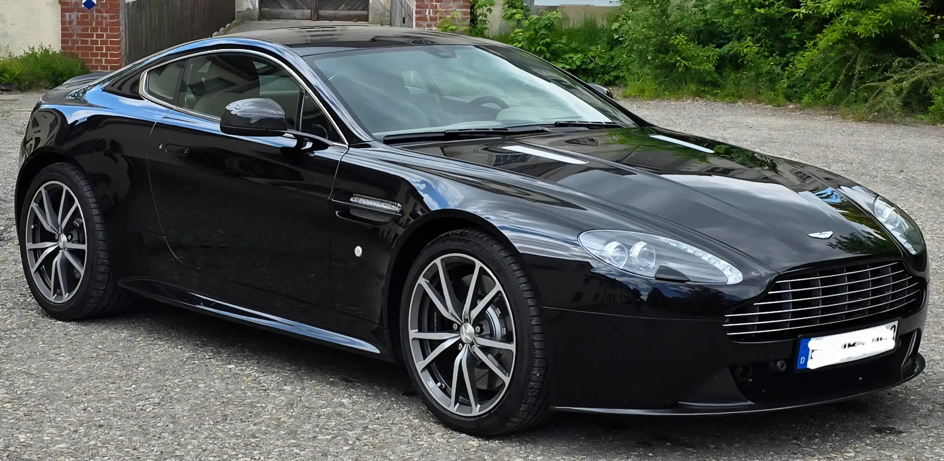 Aston Martin Vantage V8 Vantage S Sportshift Чёрный - 1