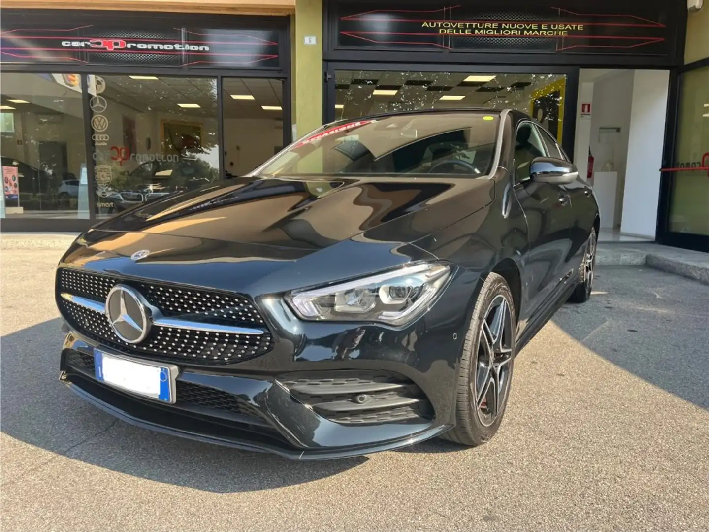 Mercedes-Benz CLA 250 e hybrid EQ Premium Nero - 1