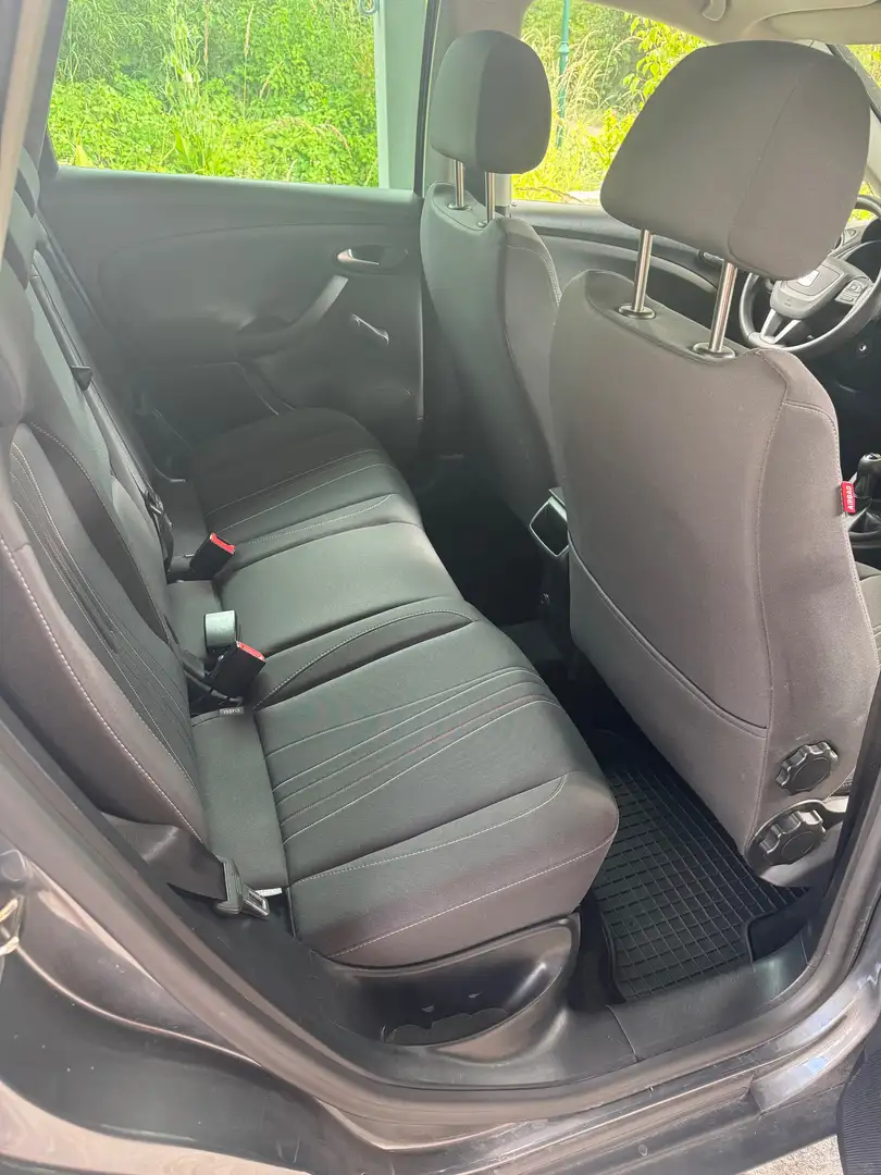 SEAT Altea Altea Chili-Copa 1,6 CR TDI Chili-Copa Gris - 2