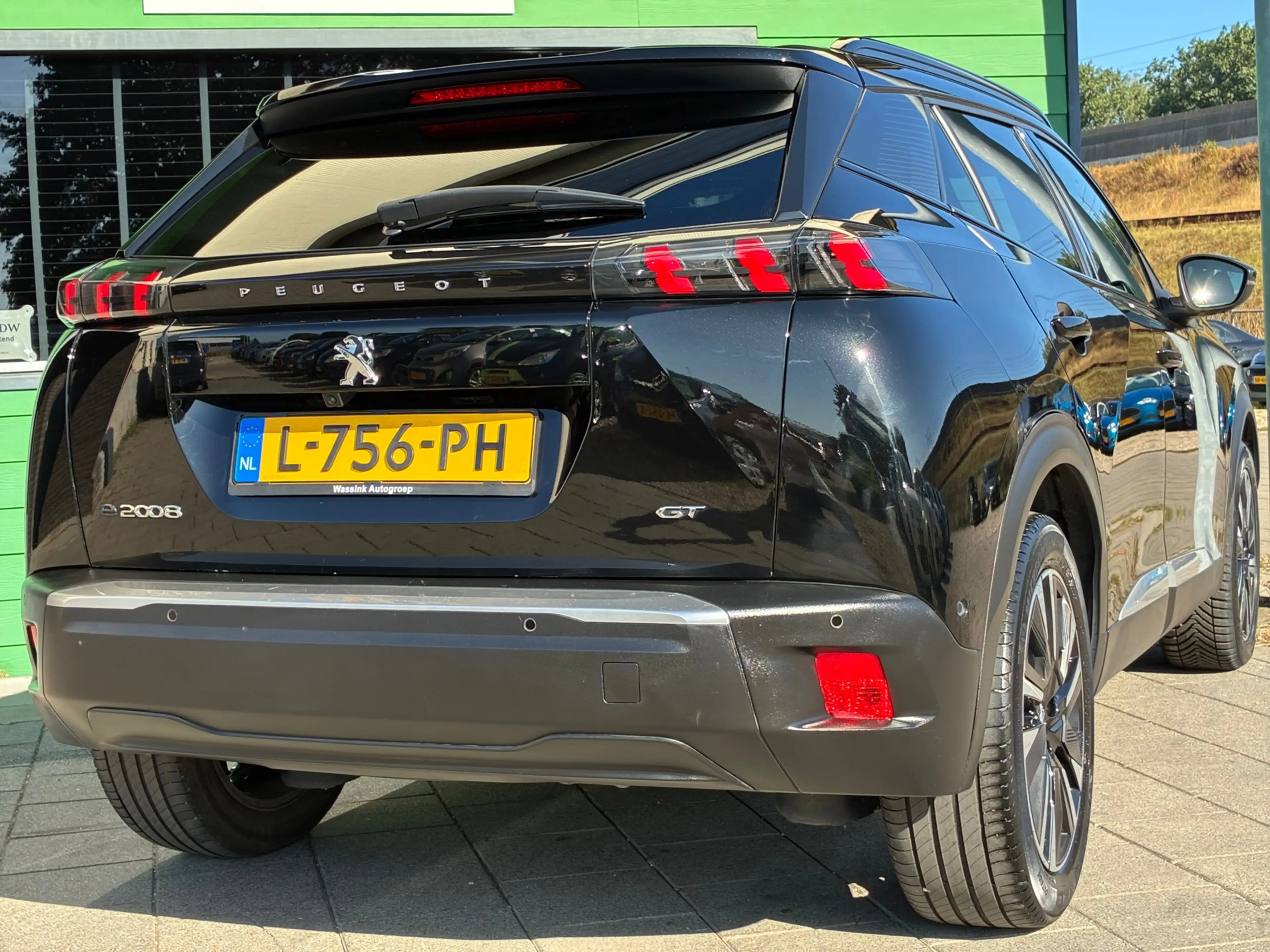 Peugeot e-2008 EV GT Pack 50 kWh|2e Eigenaar|Camera|Navigatie|PDC — photo 10