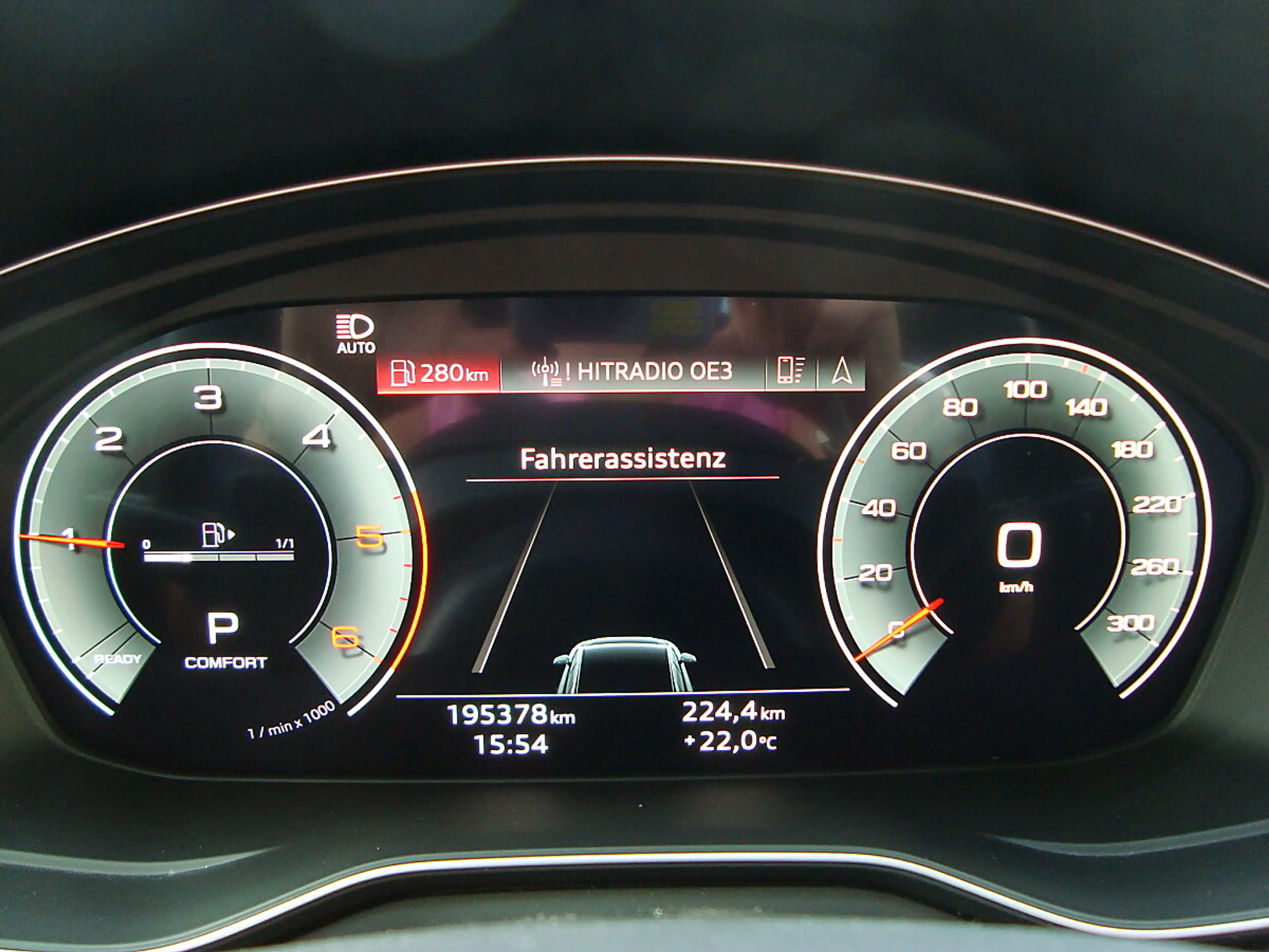 Audi A4 allroad A4 Allroad quattro 40 TDI quattro 1-Hand Mod 23 — photo 11