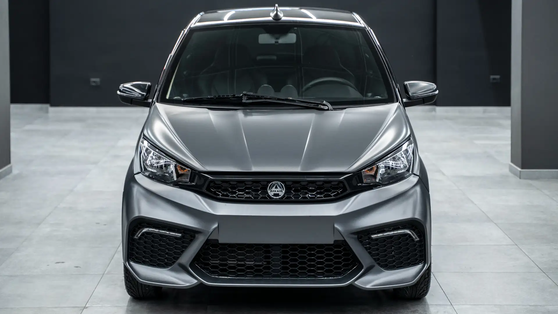 Aixam GTI COUPE CAR PLAY CAM LED UNICA PROPRIETARIA Grau - 2