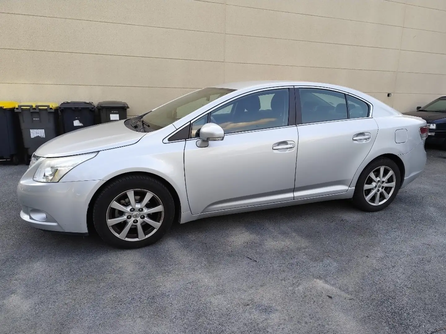 Toyota Avensis 126 D-4D FAP Executive - 1