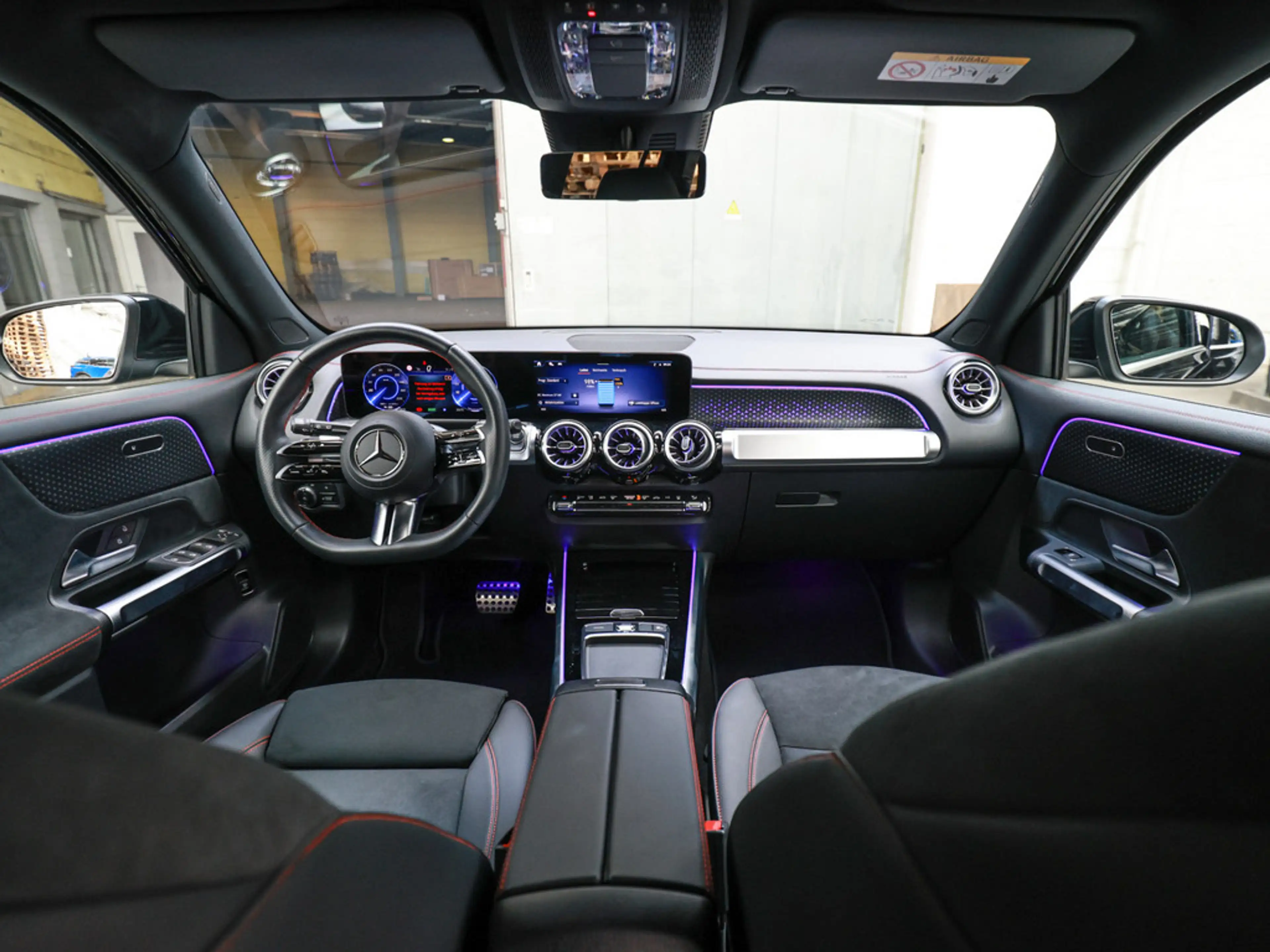 Mercedes-Benz EQB 250 + AMG Sport Advanced AHK LED NAVI SHZ — photo 11