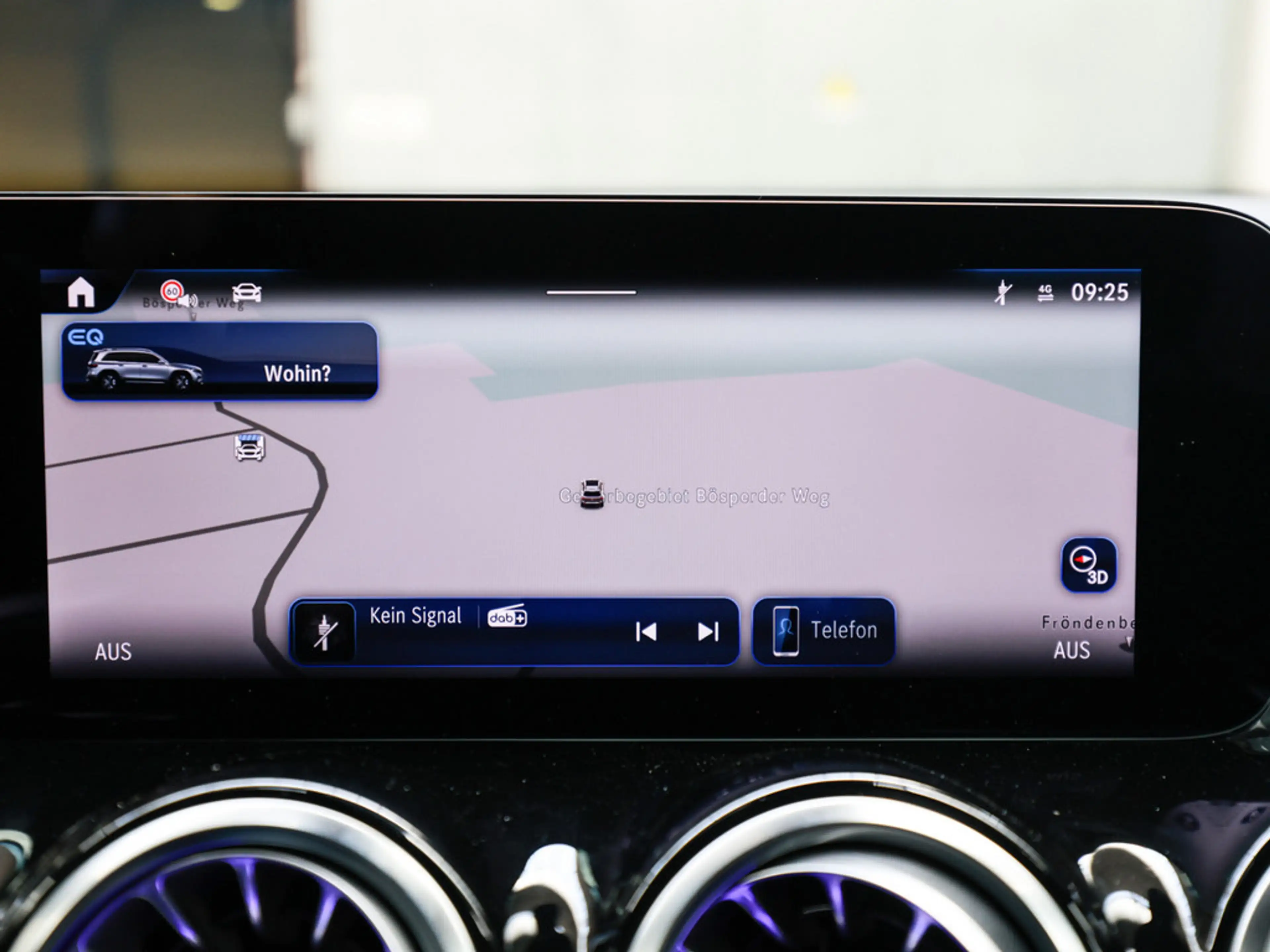Mercedes-Benz EQB 250 + AMG Sport Advanced AHK LED NAVI SHZ — photo 15