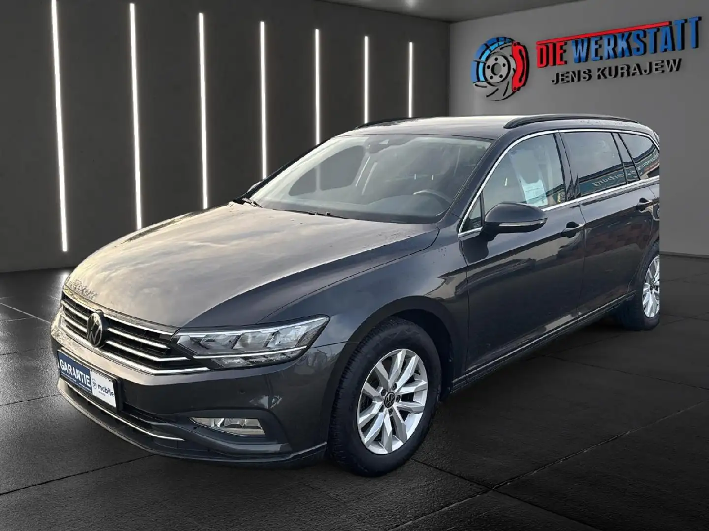 Volkswagen Passat Variant Business Grau - 2