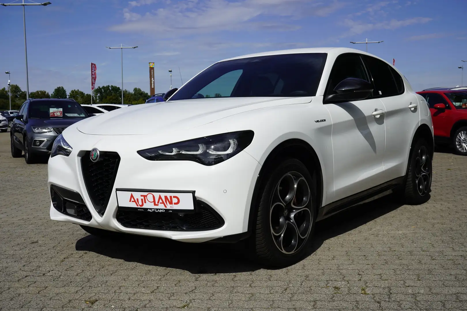 Alfa Romeo Stelvio 2.0 Turbo 16V Aut. Matrix ACC Navi Weiß - 2