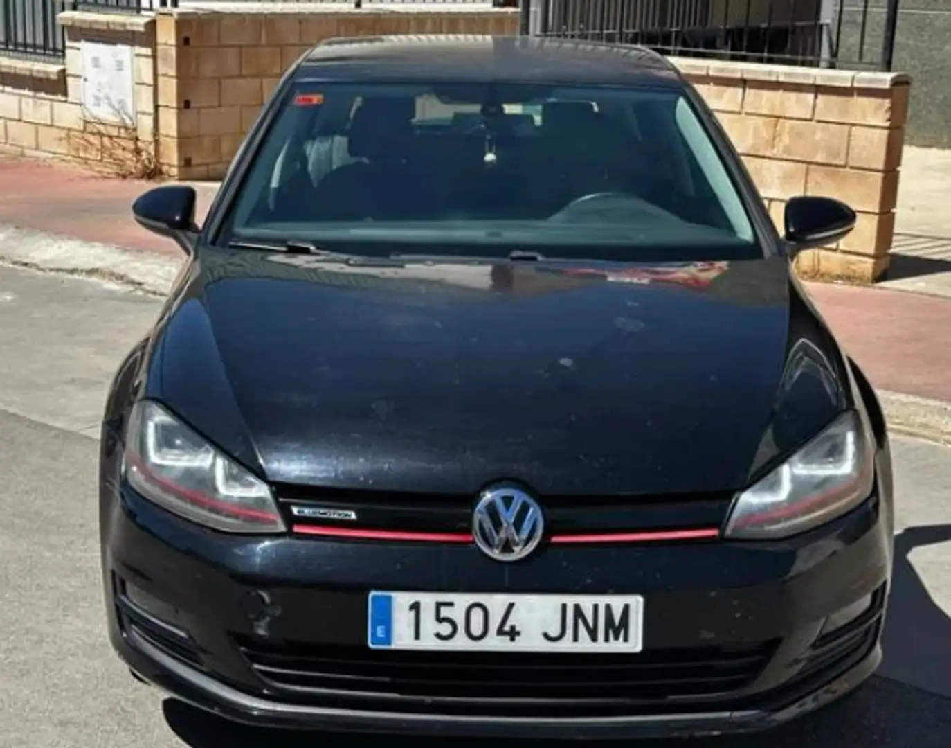 Volkswagen Golf 1.6TDI Advance DSG7 85kW - 1