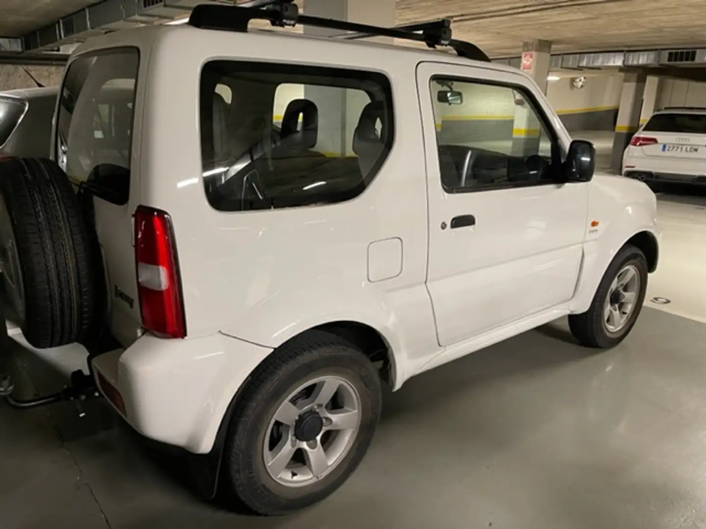 Suzuki Jimny Jimny 1.3 JLX Techo Metálico ABS - 2