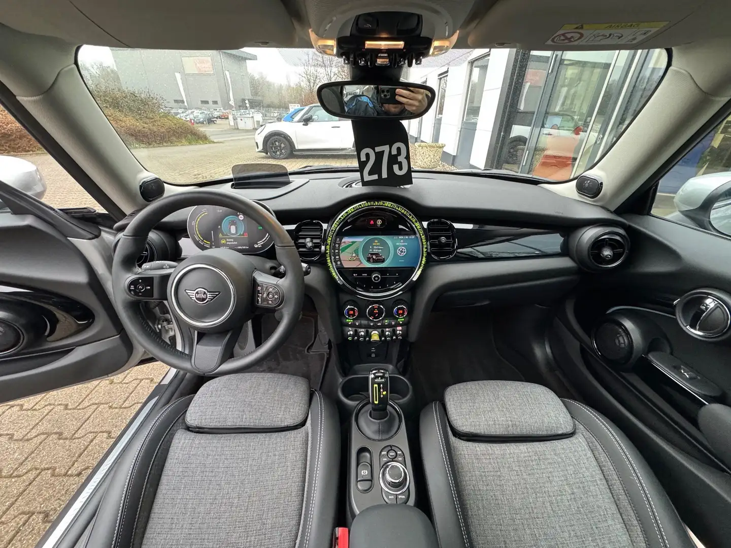 MINI Cooper SE PANO LED HuD h&k RFK DA Navi-XL SHZ Silber - 2