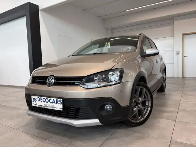 Volkswagen Polo Cross Automaat / Parkeersensoren / Cruise Controle / Airco /