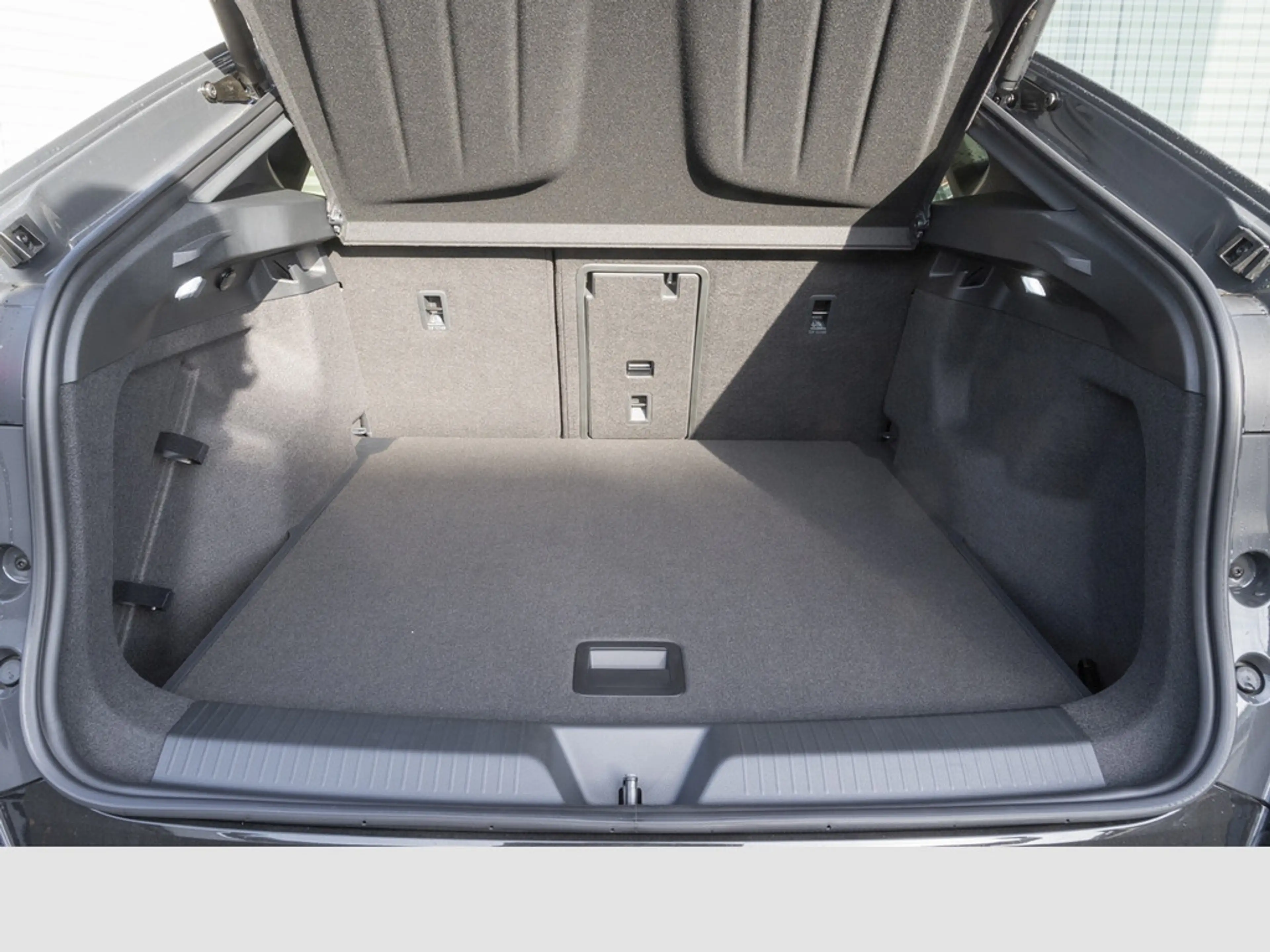 CUPRA Tavascan Endurance 210 kW 77Kwh — photo 7