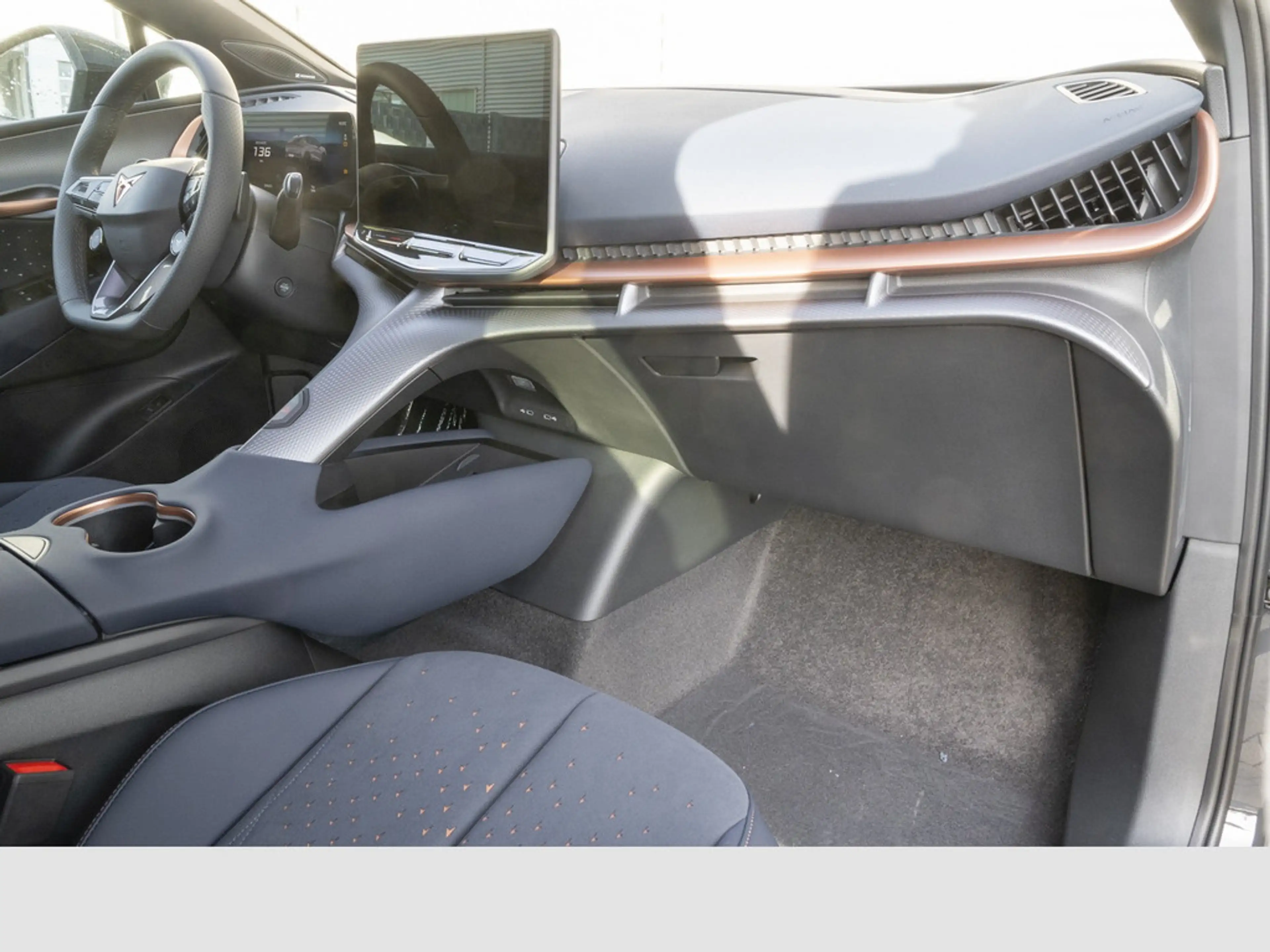 CUPRA Tavascan Endurance 210 kW 77Kwh — photo 9